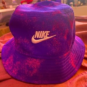 Nike Bucket Hat NWT